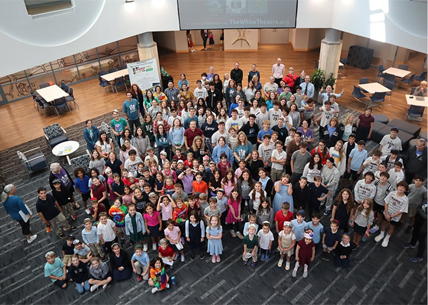 large group photo of students